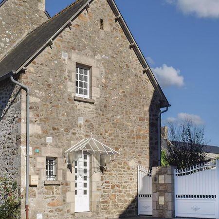 Cozy Home In Plancoet With Wifi Exterior foto